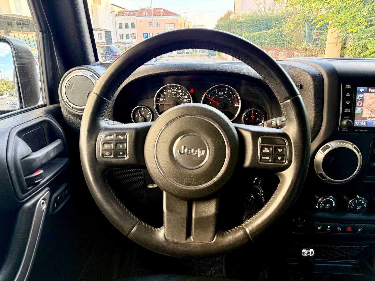 Jeep Wrangler Unlimited 2.8 crd Rubicon auto E6 HARD TOP & SOFT TOP
