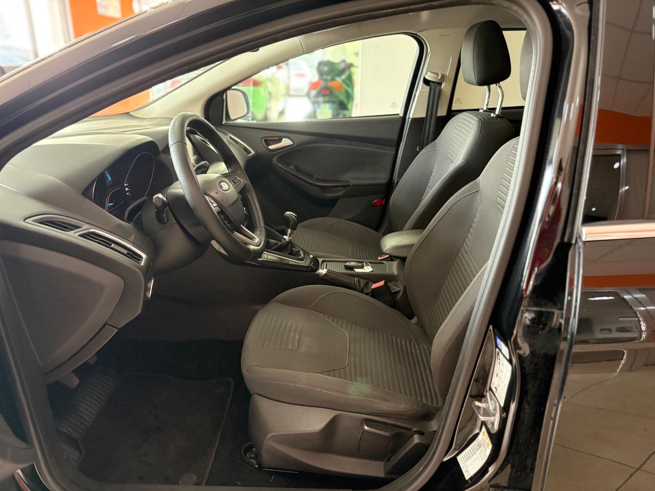 Ford Focus 1.5 TDCi 120 CV Titanium permute finanziamenti