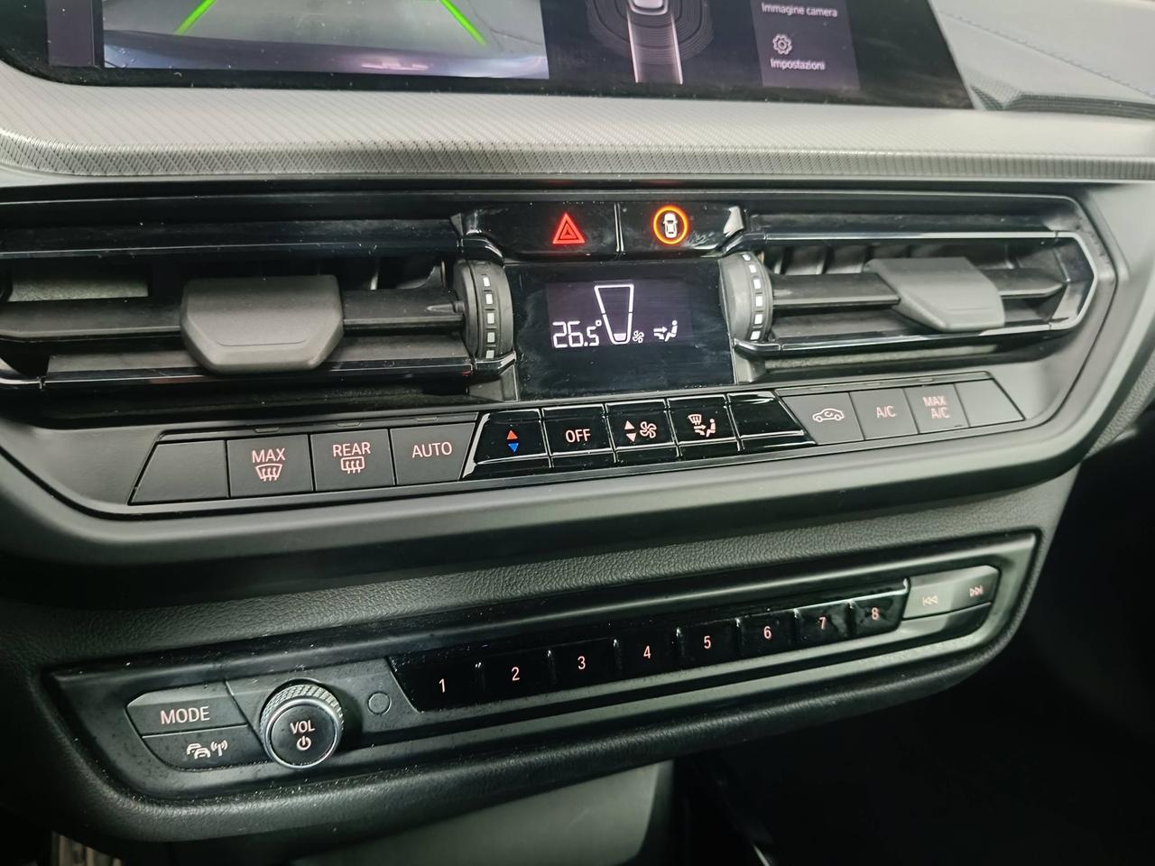 BMW Serie 1 F40 - 118d Msport auto