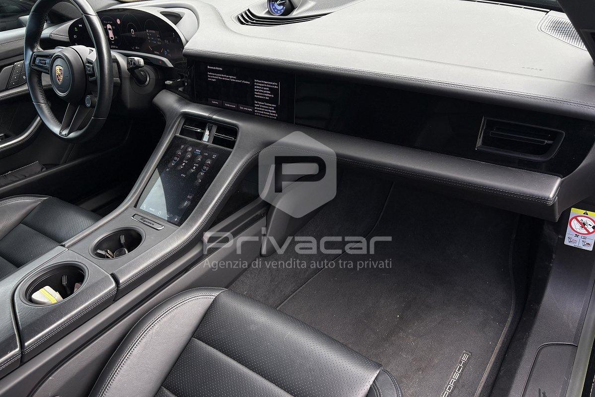 PORSCHE Taycan 4 Cross Turismo