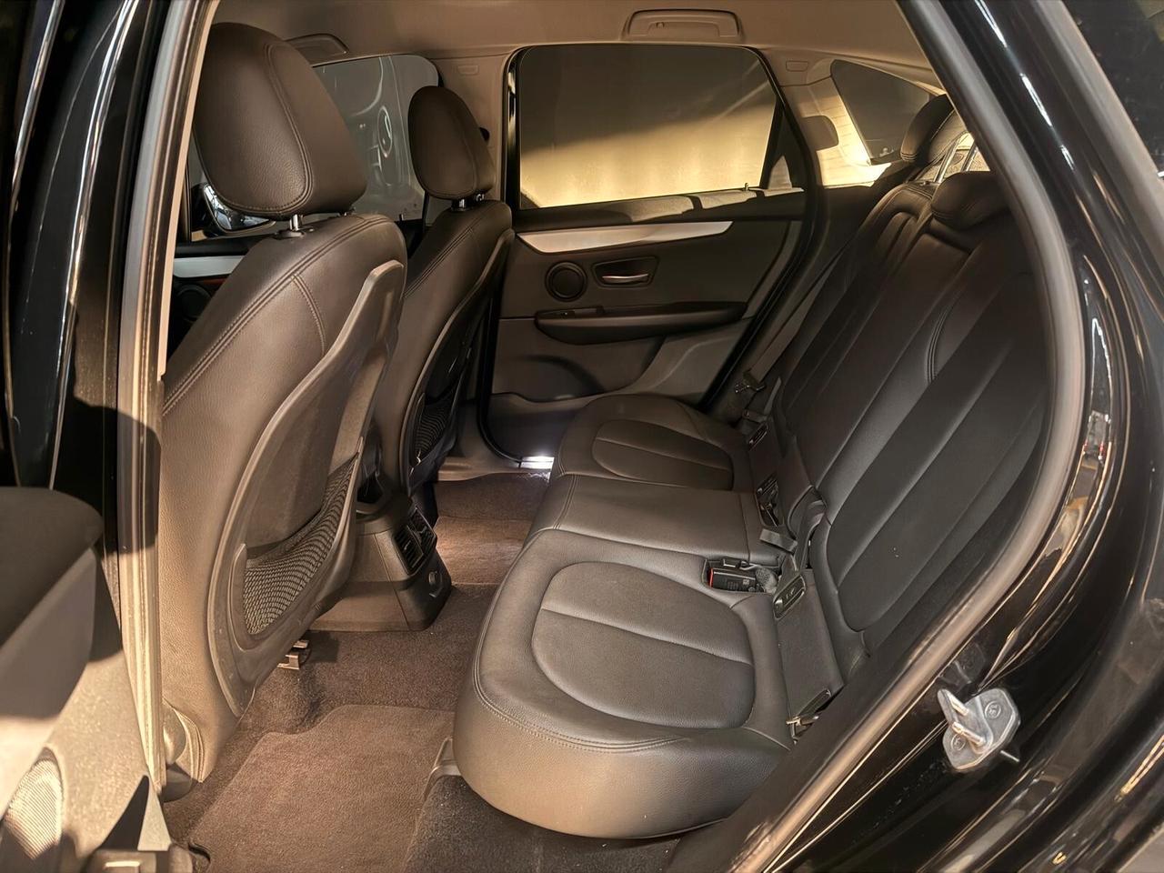 Bmw 2er Active Tourer 218d Luxury