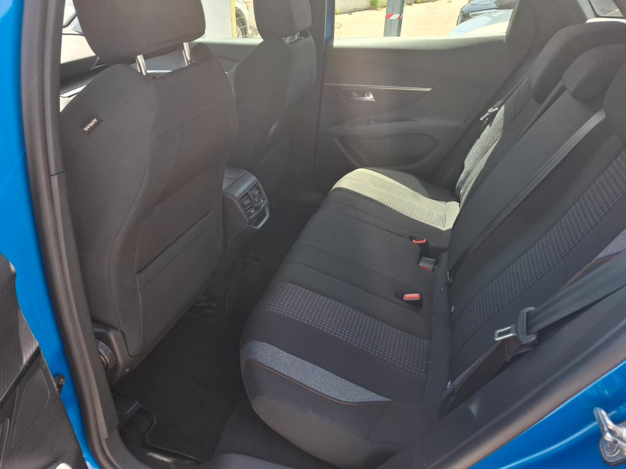 Peugeot 3008 1.5 disel 131cv anno 2022