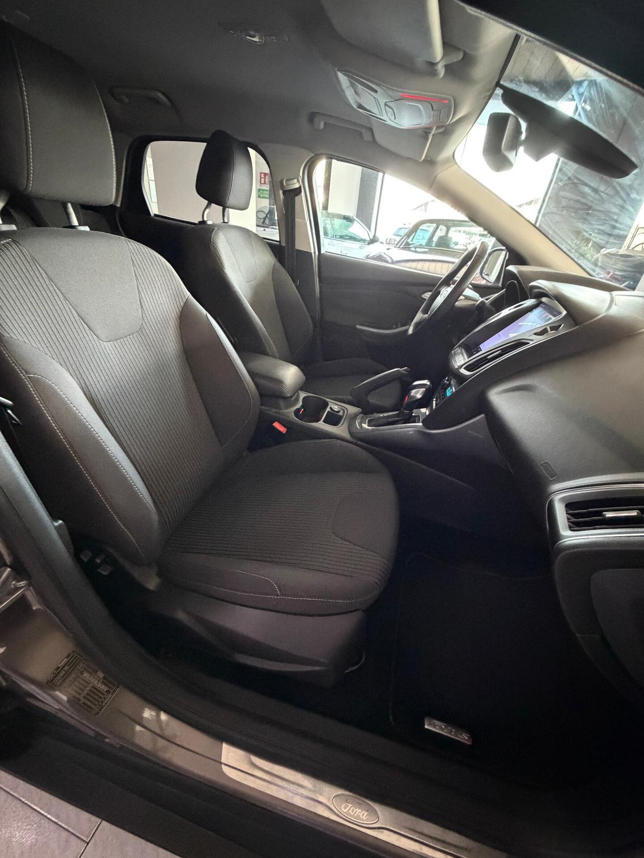 Ford Focus 1.6 TDCi 95CV 5p. Titanium Bs.