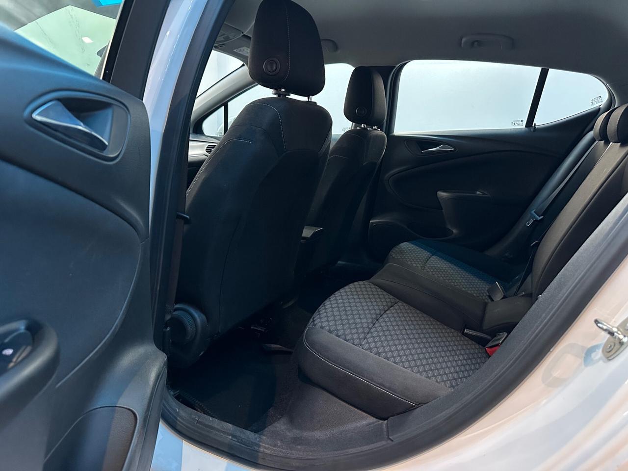 Opel Astra 1.6 CDTi 136CV aut. 5 porte Business