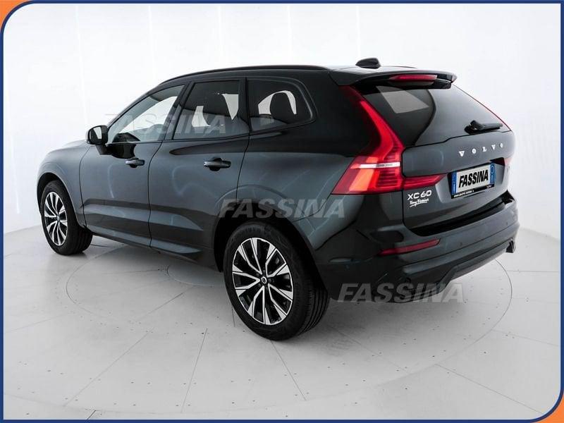 Volvo XC60 B4 (d) AWD automatico Plus Dark