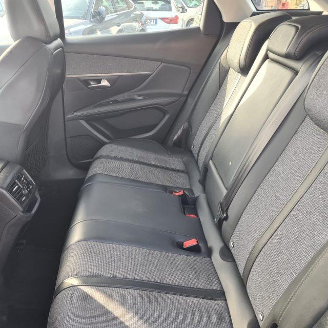 PEUGEOT 3008 BlueHDi 130 S&S EAT8 Allure