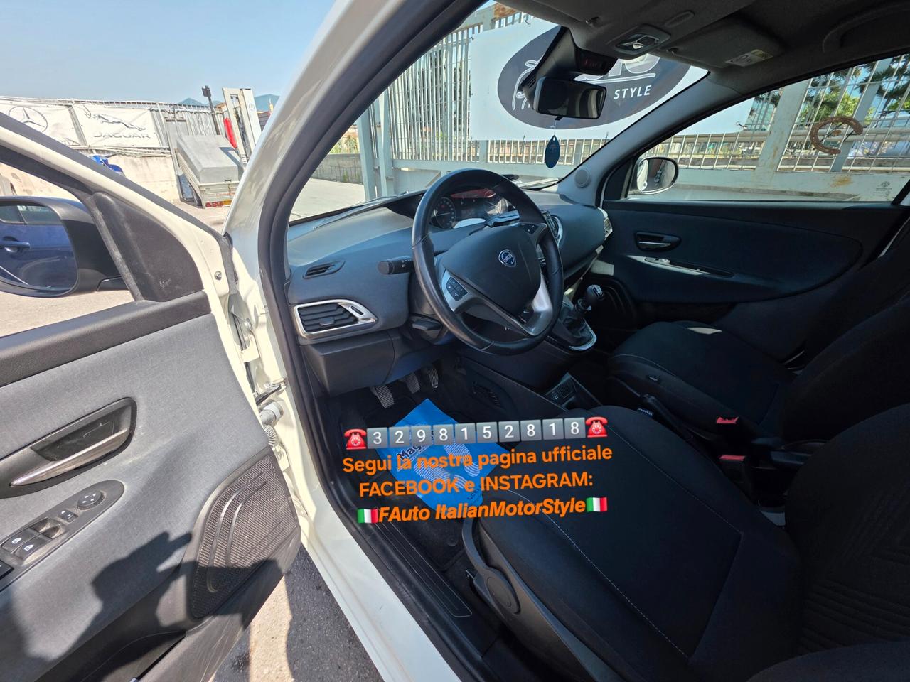 Lancia Ypsilon 1.0 FireFly 5 porte S&S Hybrid Ecochic A. Ferretti