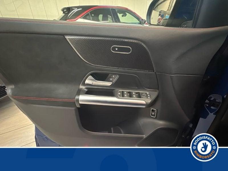 Mercedes-Benz GLA 200 D AUTOMATIC AMG Line PREMIUM