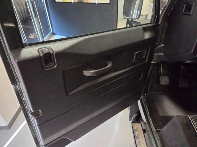 LAND ROVER Defender 110 2.4 TD4 SE UNICOPROPIETRAIO