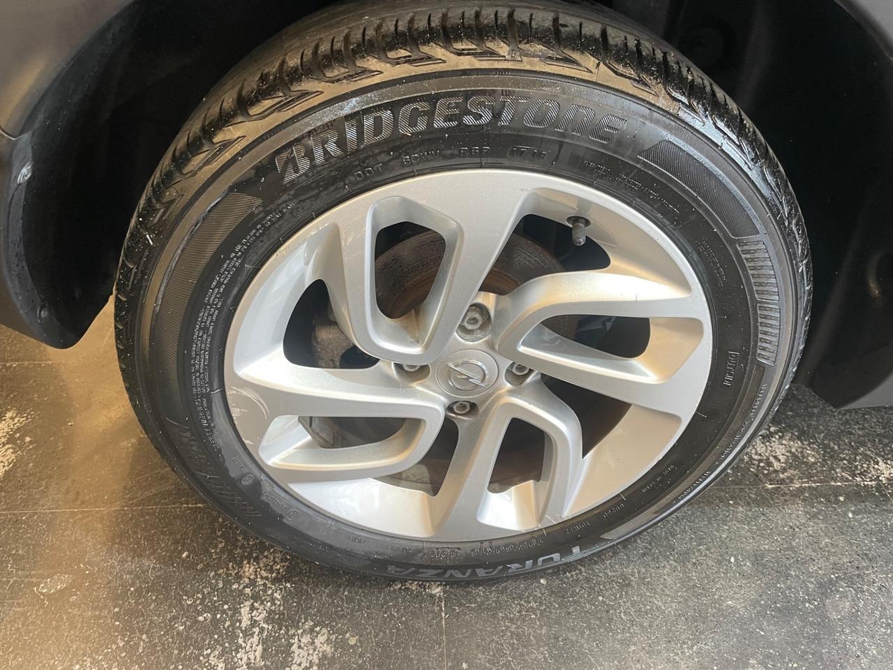 Opel Crossland X 1.2 12V Advance