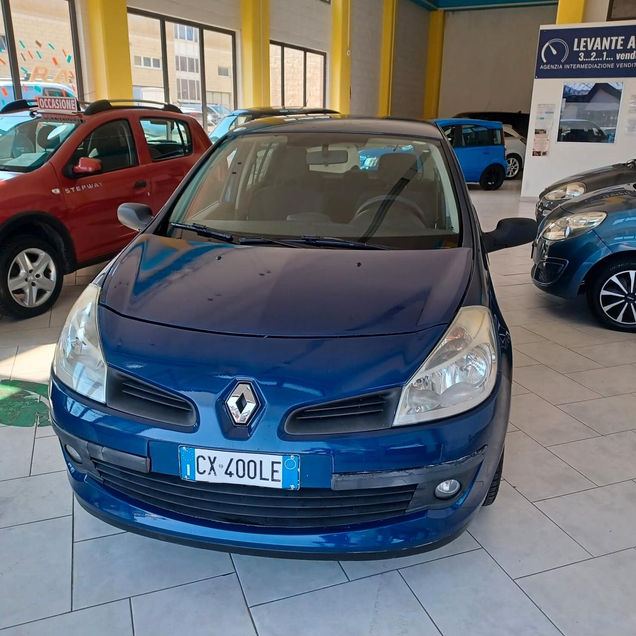 CLIO 1.1 BENZINA PER NEOPATENTATI GARANZIA INCLUSA