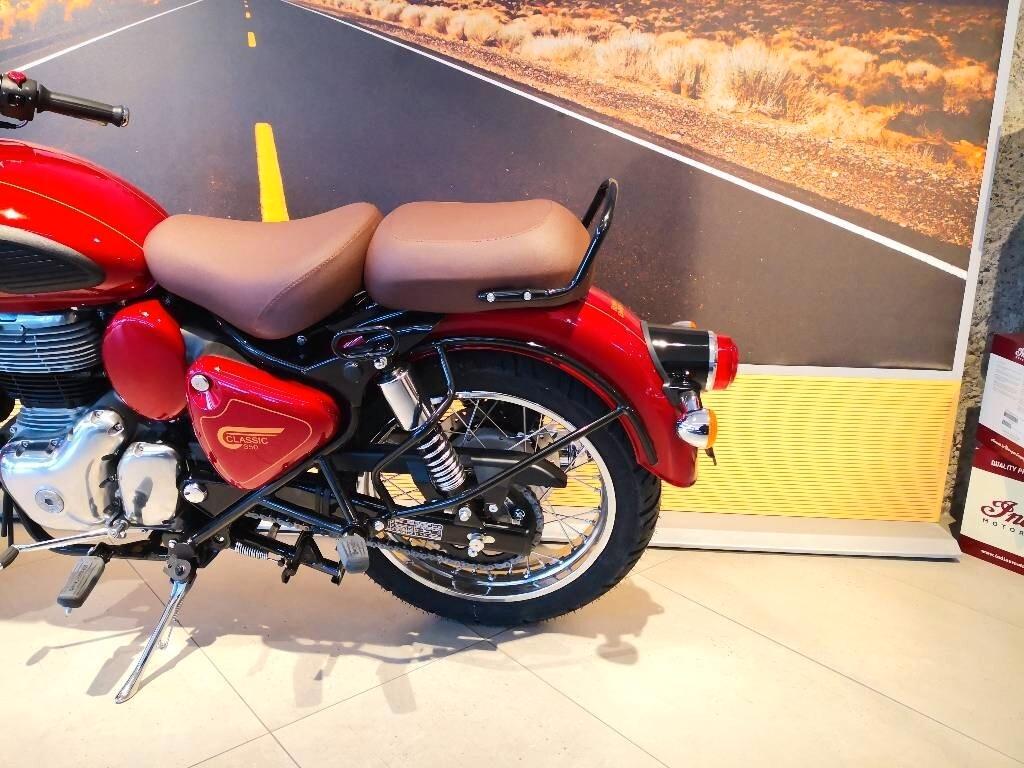 Royal Enfield Classic 350 Madras Red