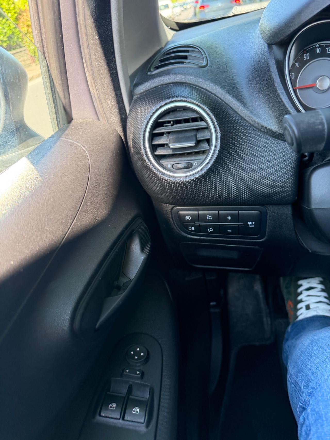 Fiat Punto 1.2 8V 5 porte Street