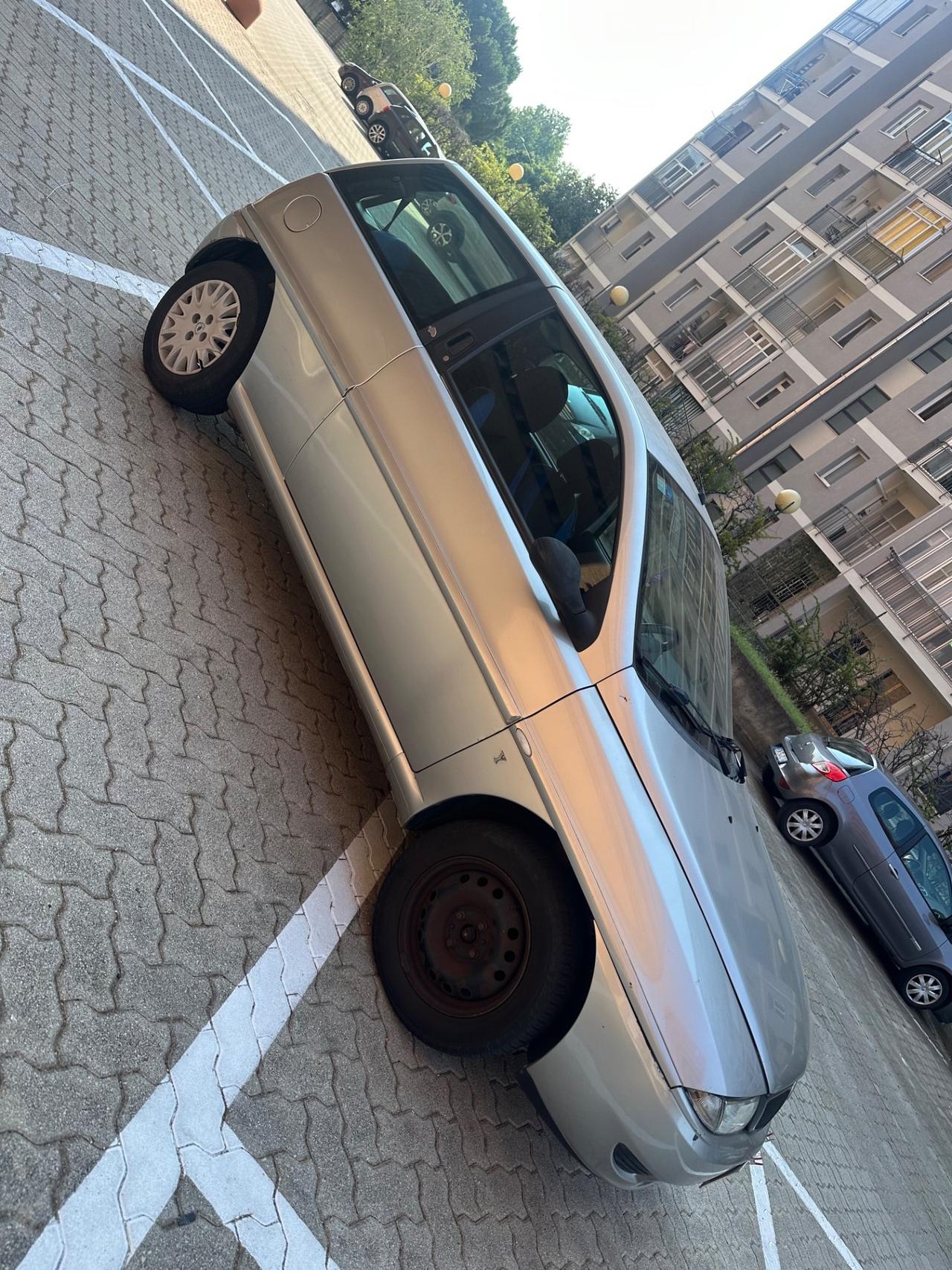 Lancia Y 1.2i cat Elefantino Blu