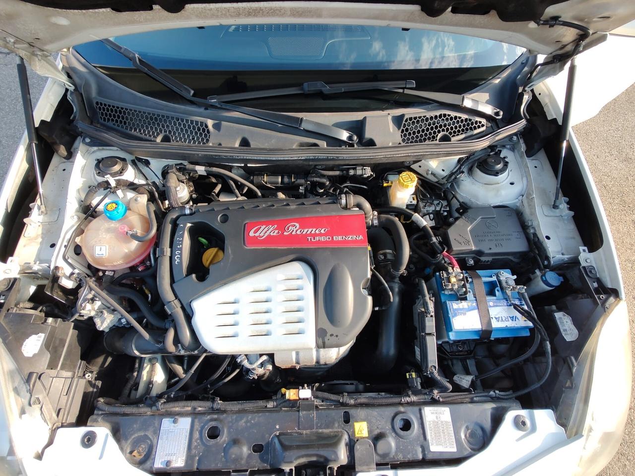 Alfa Romeo Giulietta 1.4 Turbo 120 CV BENZINA\ GPL CON SCADENZA 2032, OK NEOPATENTATI.