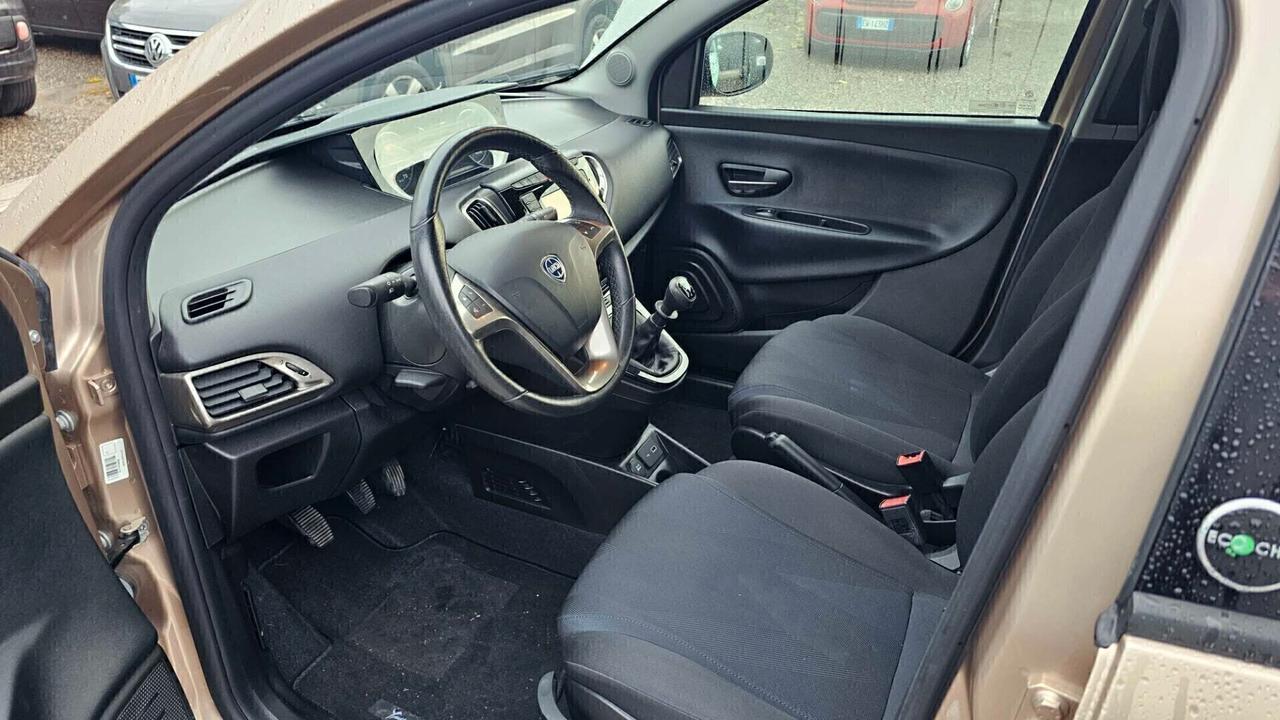 Lancia Ypsilon 0.9 TwinAir 5 porte Metano Ecochic Gold Neopatentati