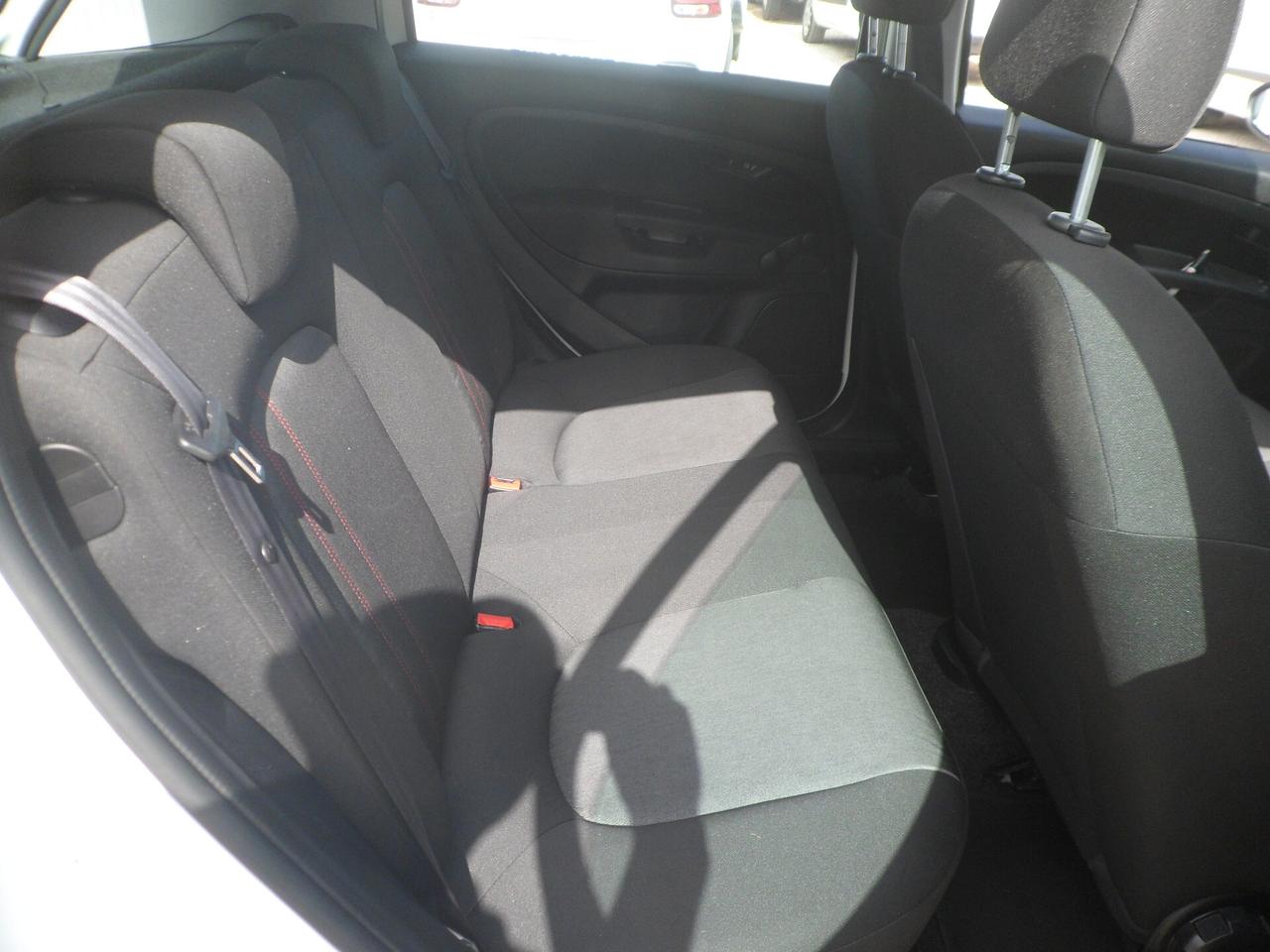 Fiat Punto 5 posti autocarro