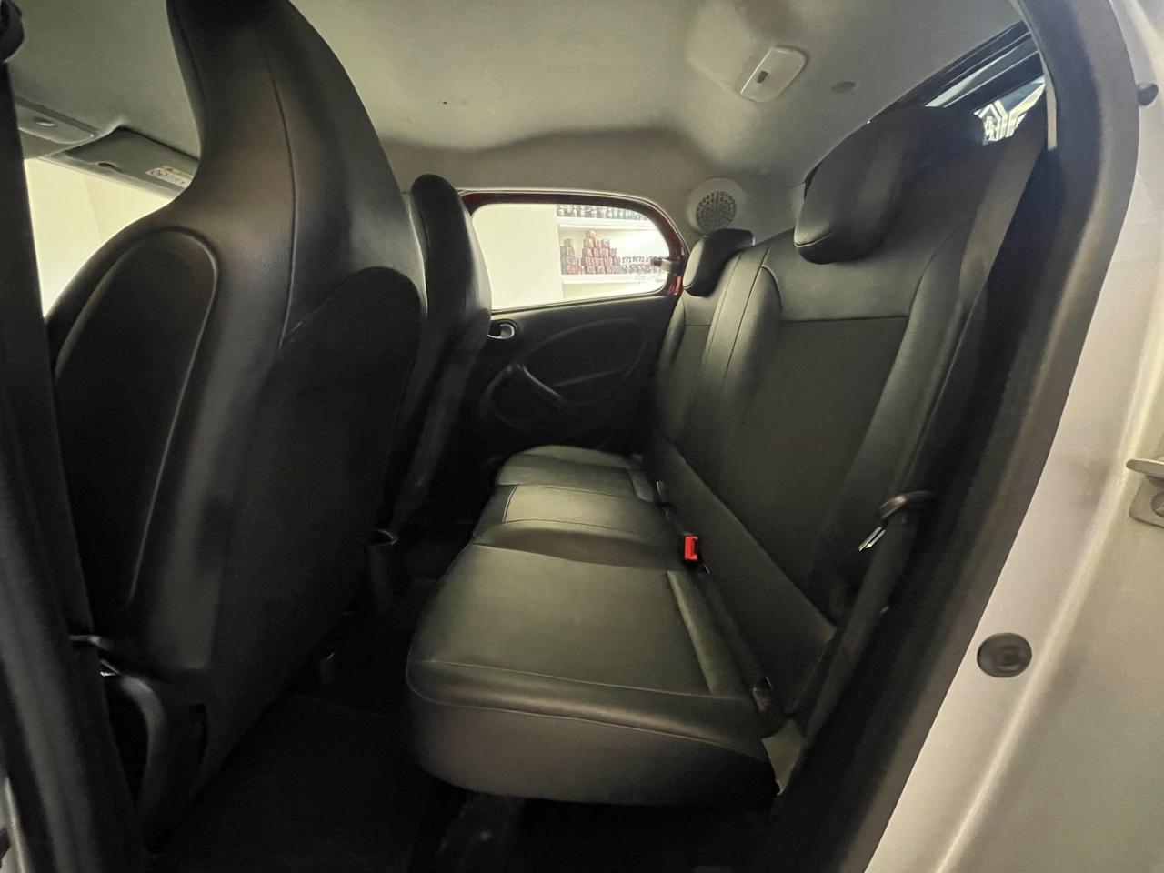 Smart ForFour 70 1.0 twinamic Youngster