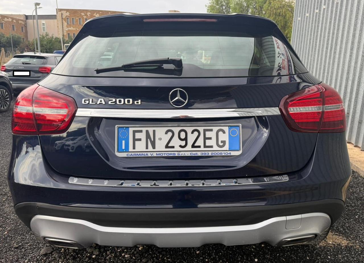 Mercedes-benz GLA 200 d SPORT CERCHI 19