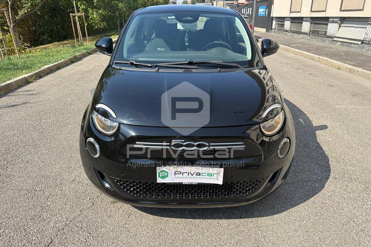 FIAT 500e Berlina 23,8 kWh Action