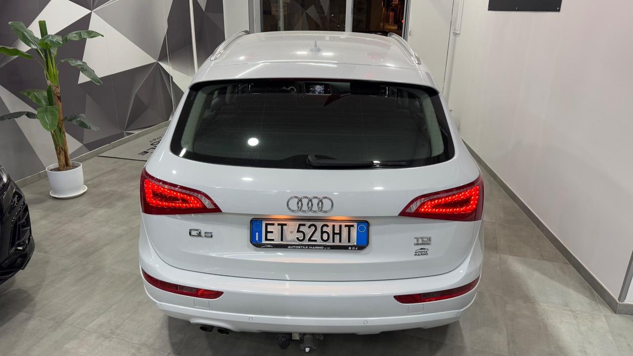 Audi Q5 2.0 TDI 170CV quattro Plus-2012