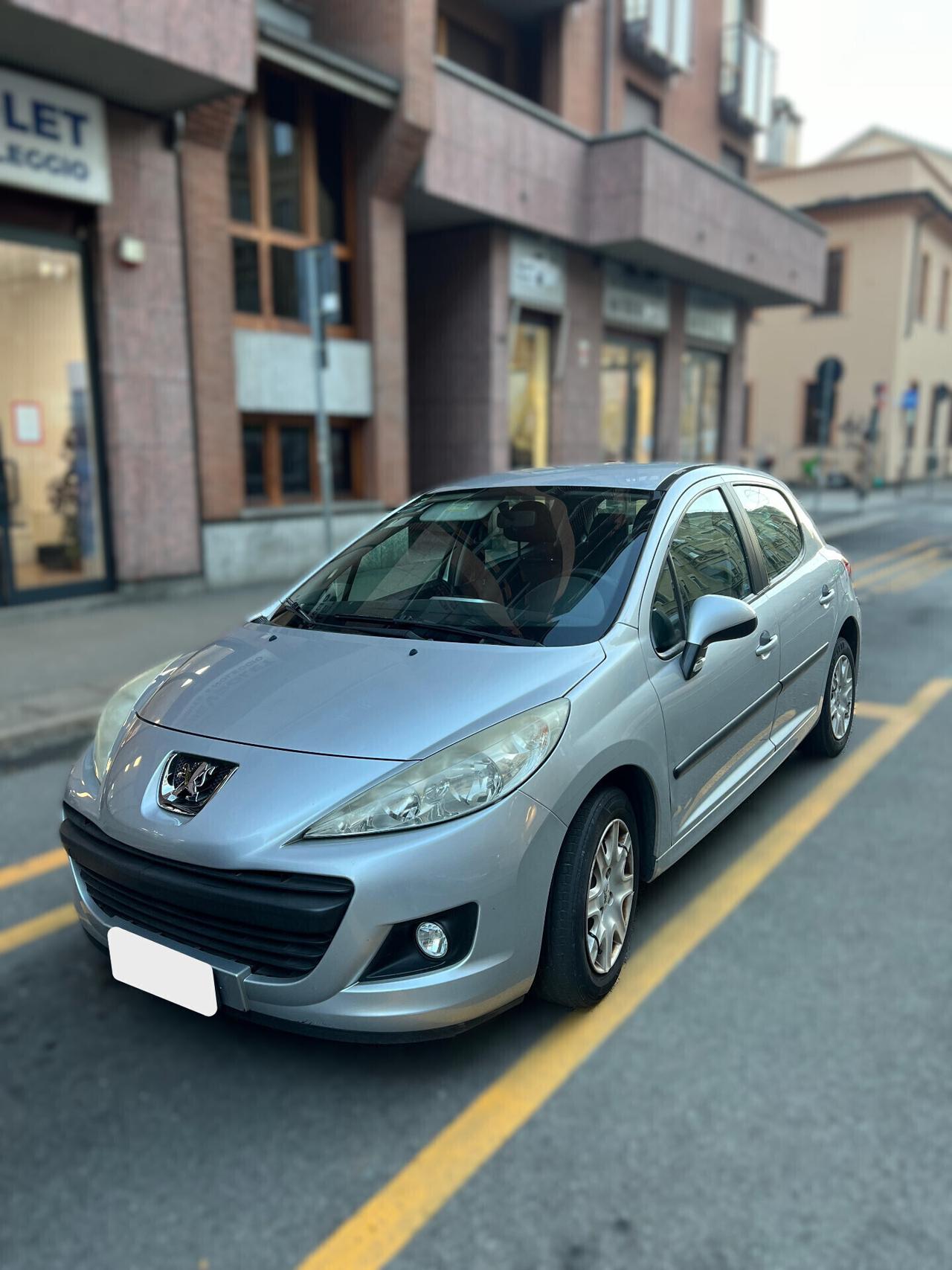 Peugeot 207