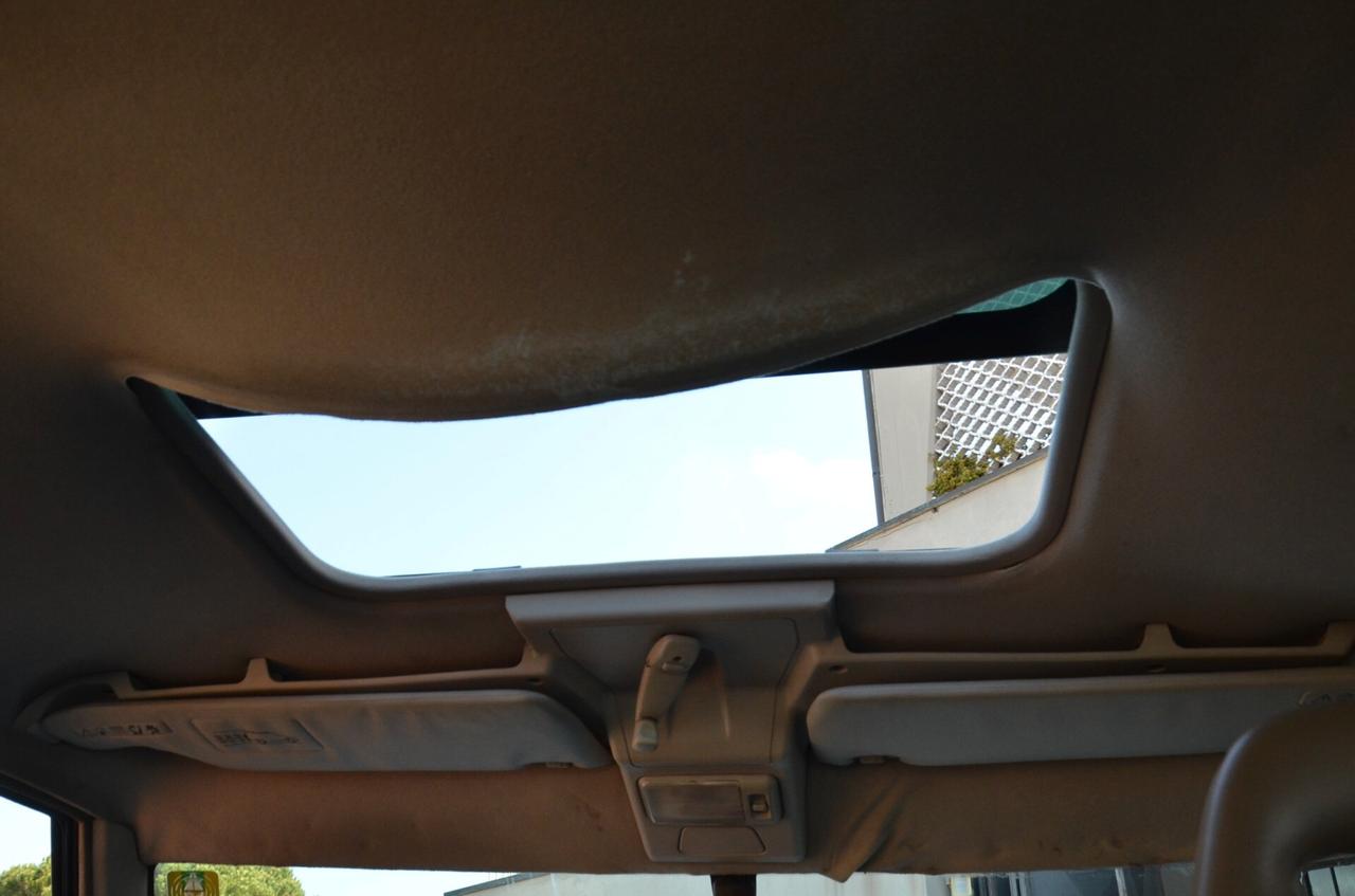 Land Rover Discovery 2.0i 16V cat 5 porte Luxury