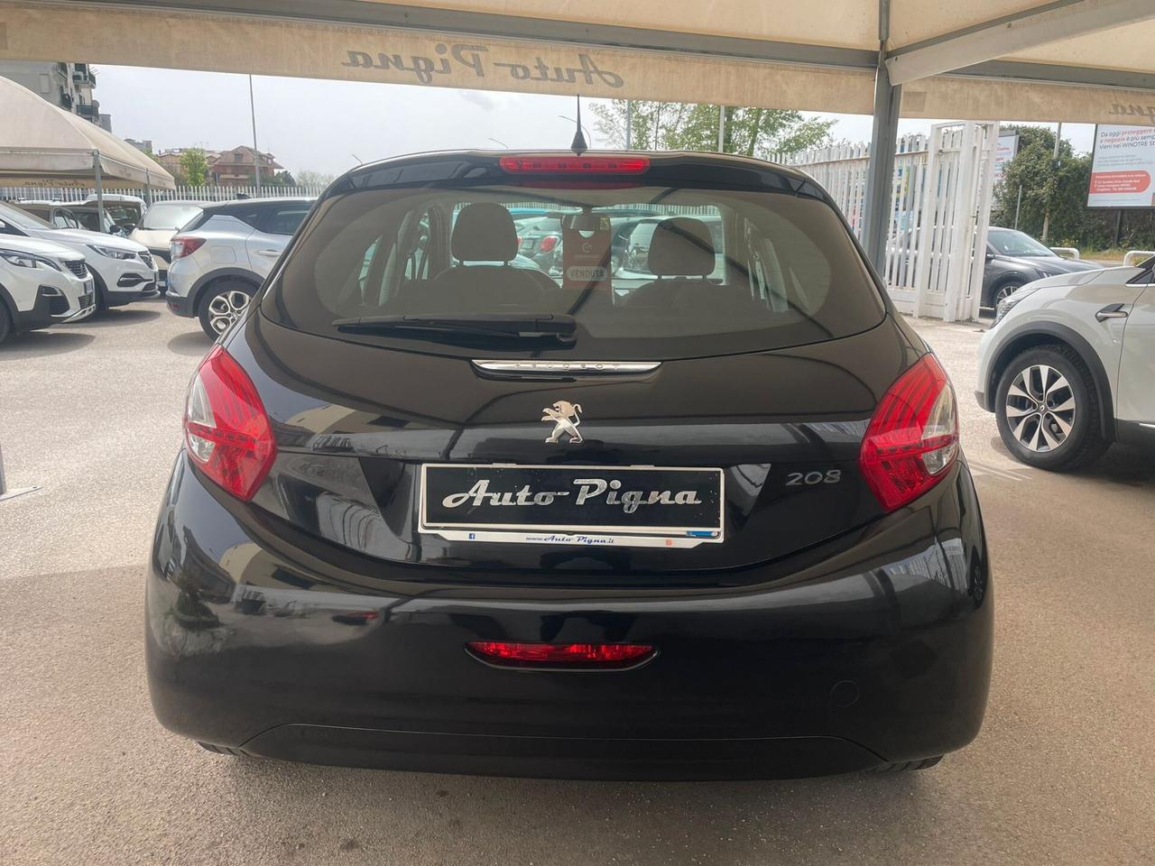 Peugeot 208 1.4 HDi 68 CV 5 porte Allure