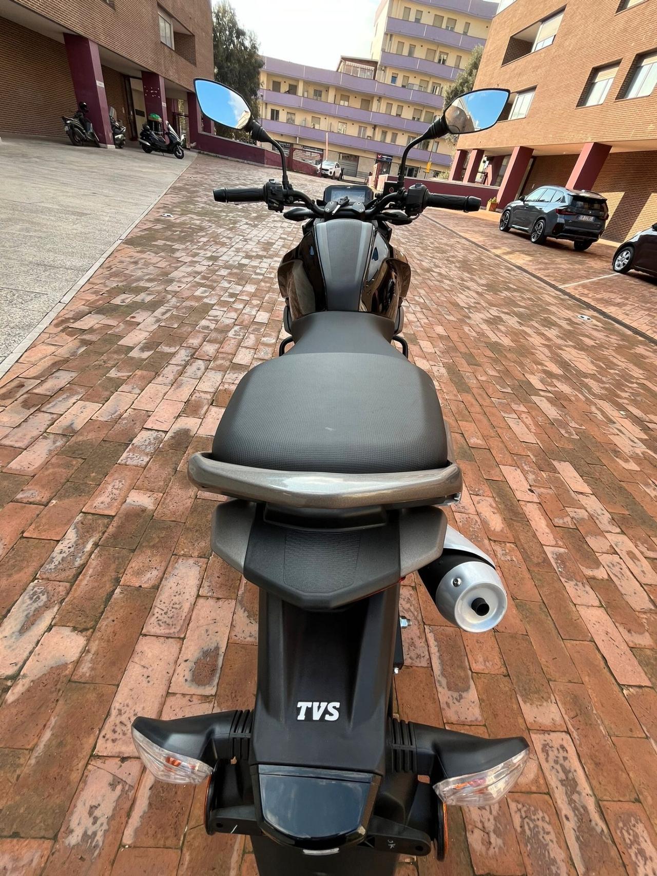 TVS RAIDER 125