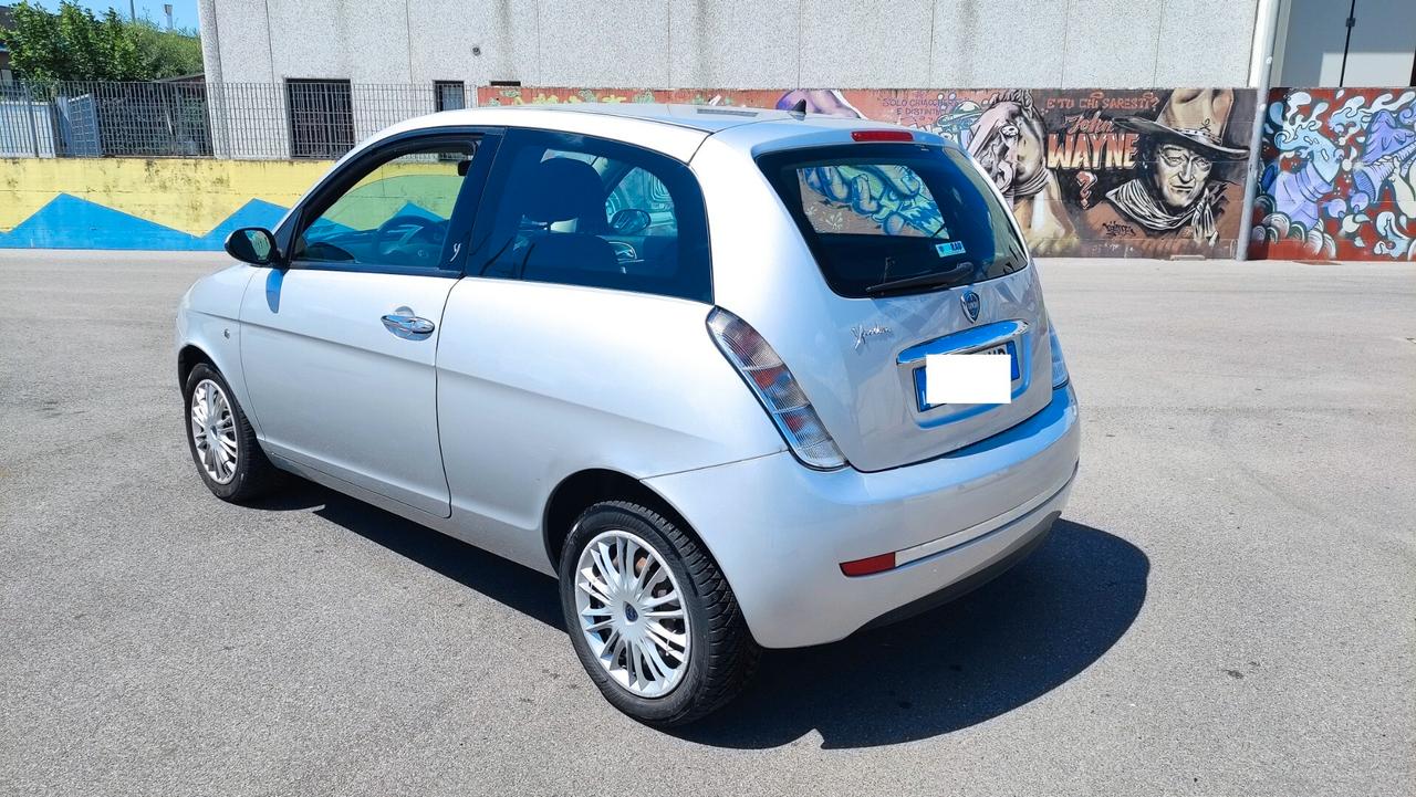 Lancia Ypsilon 1.2 soli 62000km NEOPATENTATI - 2009