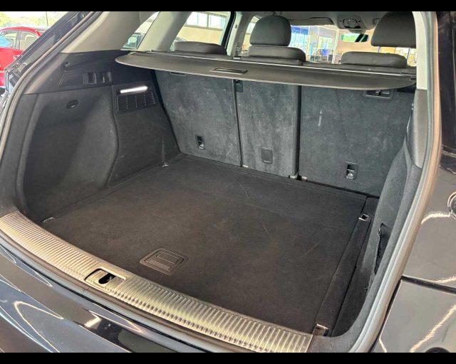 AUDI Q5 2.0 TDI quattro S tronic Business Sport