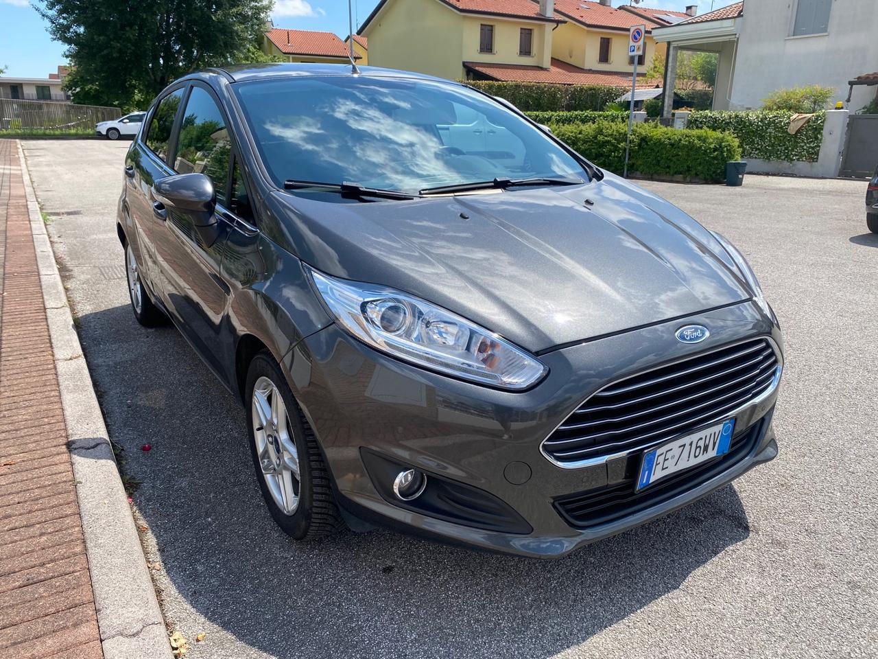 Ford Fiesta 1.5 TDCi 75CV 5 porte Business
