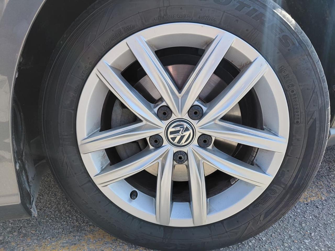 Volkswagen Golf Business 1.5 TGI BlueMotion #10224