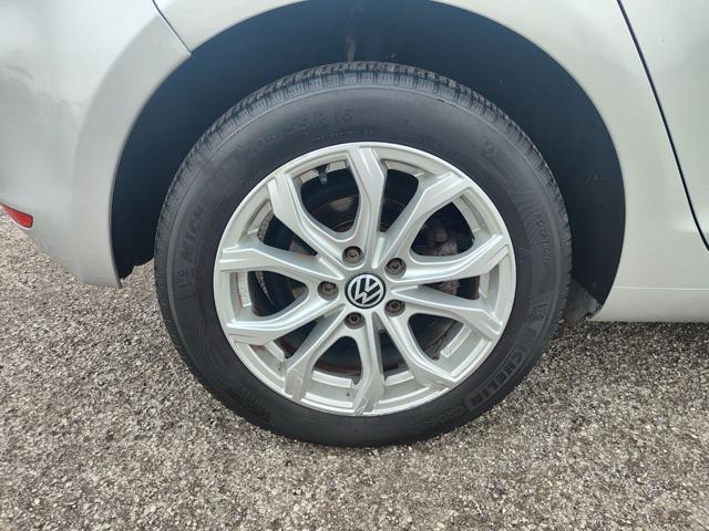 VOLKSWAGEN Golf 1.6 TDi 5 Porte ( DISTRIBUZIONE OK ) GARANZIA