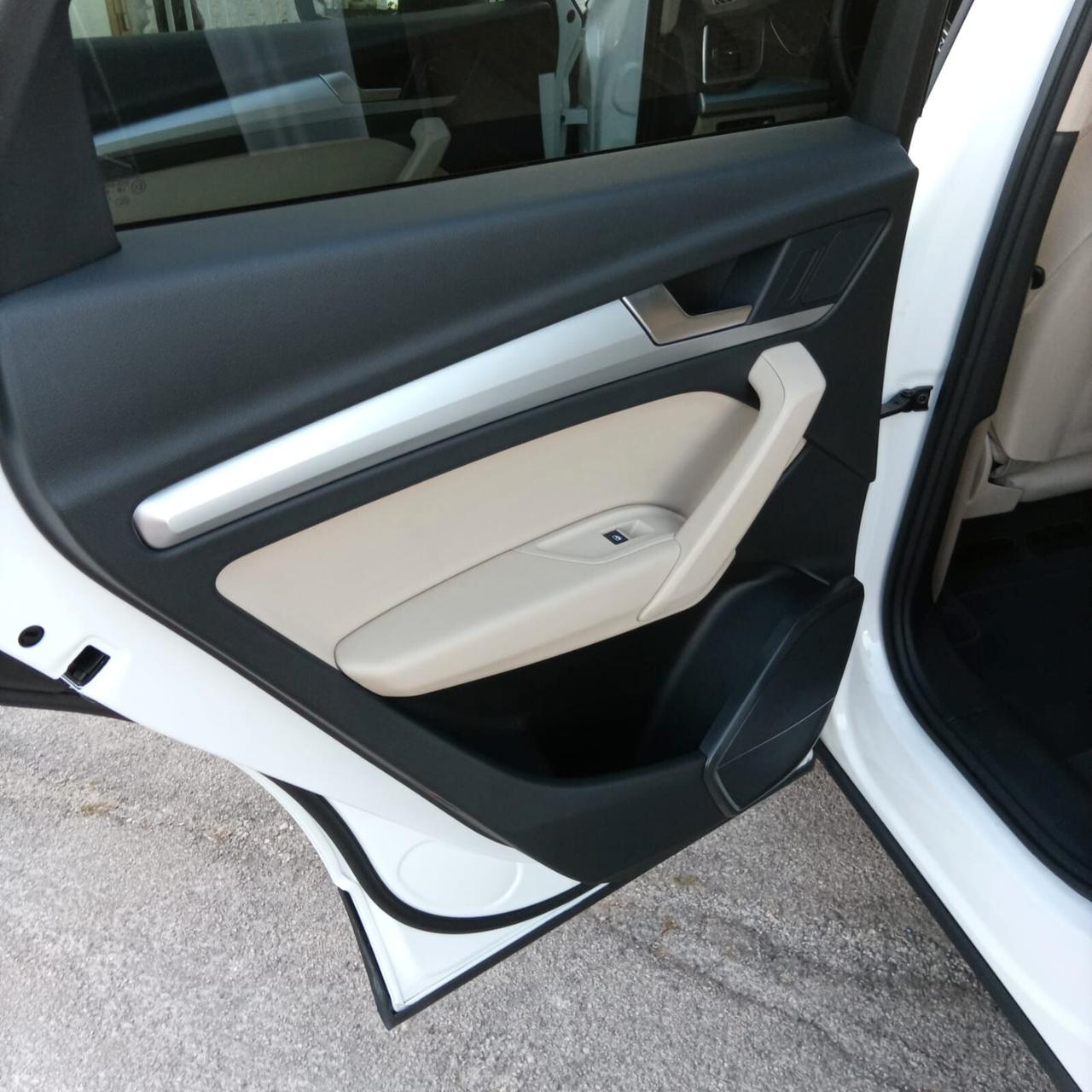 Audi Q5 35 TDI S tronic Business