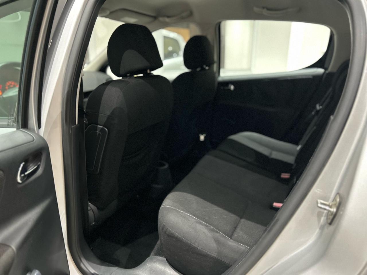 Peugeot 207 1.6 HDi 90CV (66 kw)