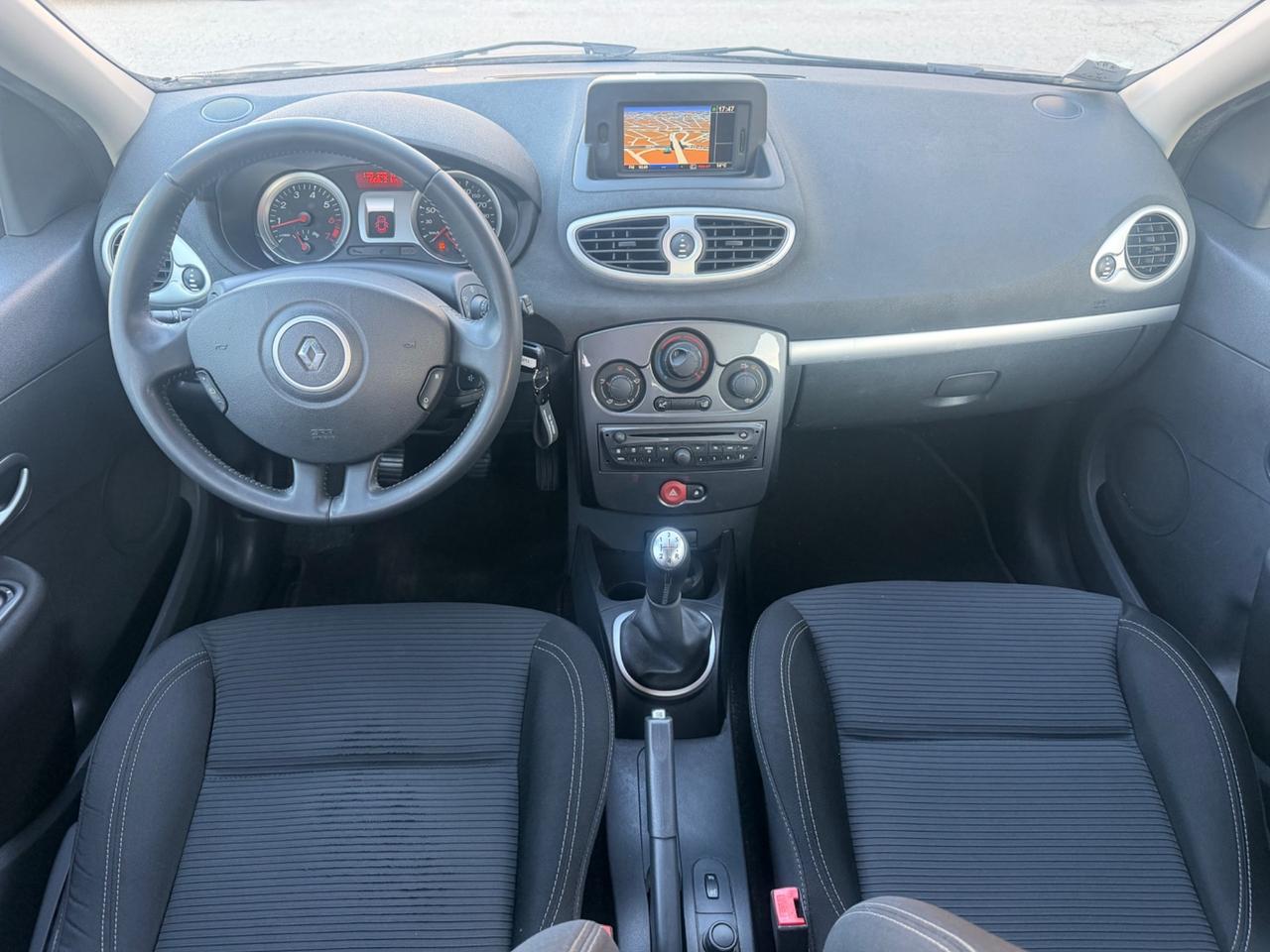 Renault Clio 1.2 benzina 75 cavalli 2012 navigatore