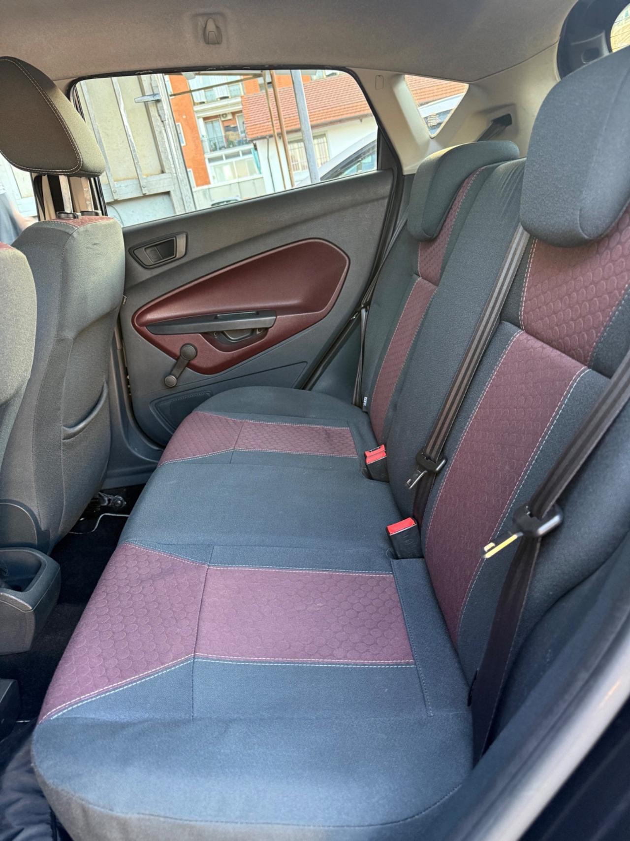 Ford Fiesta 1.4 5 porte Bz.- GPL Titanium