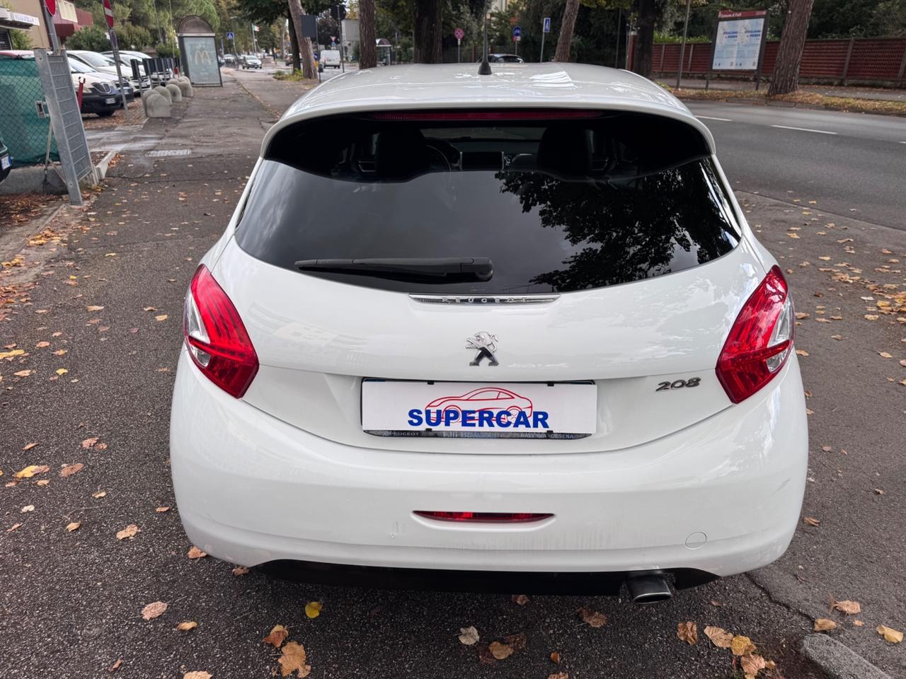 Peugeot 208 1.2 5P NEOPATEN GARANZIA 12 MESI