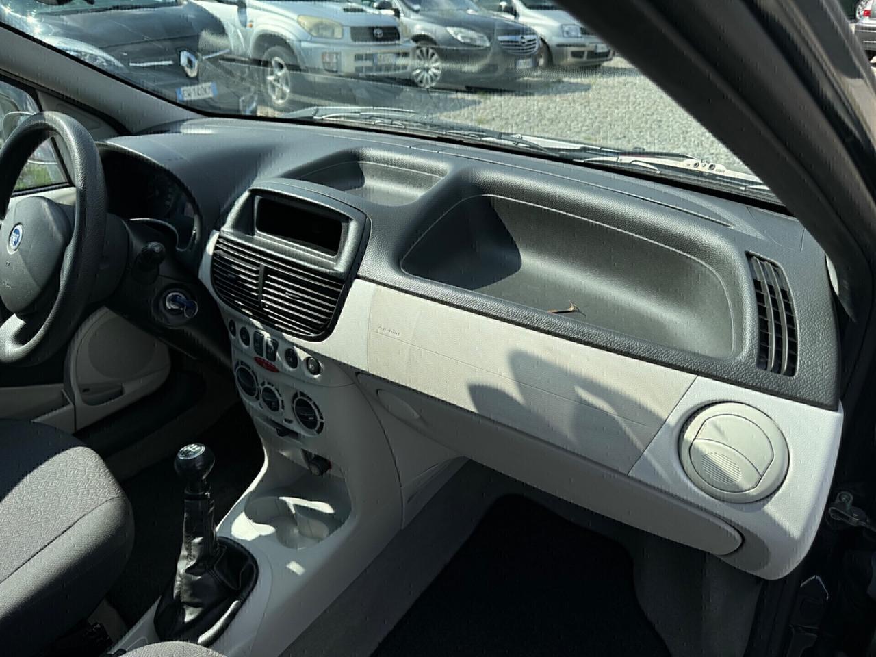 Fiat Punto 1.2i cat 5 porte ELX