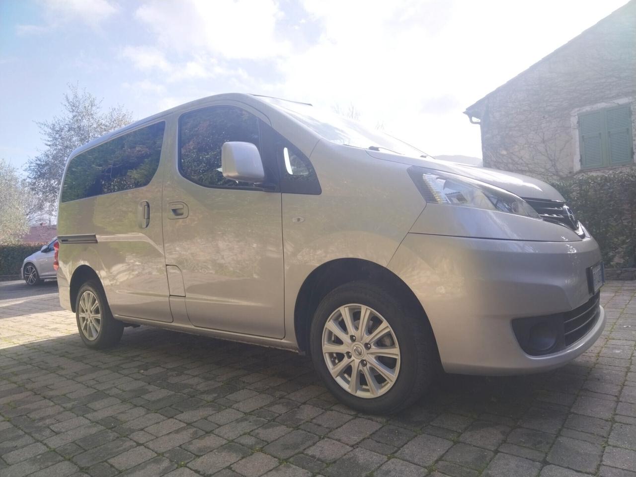 Nissan Evalia 110cv Euro6, 7 posti, Uniproprietario, Gancio traino