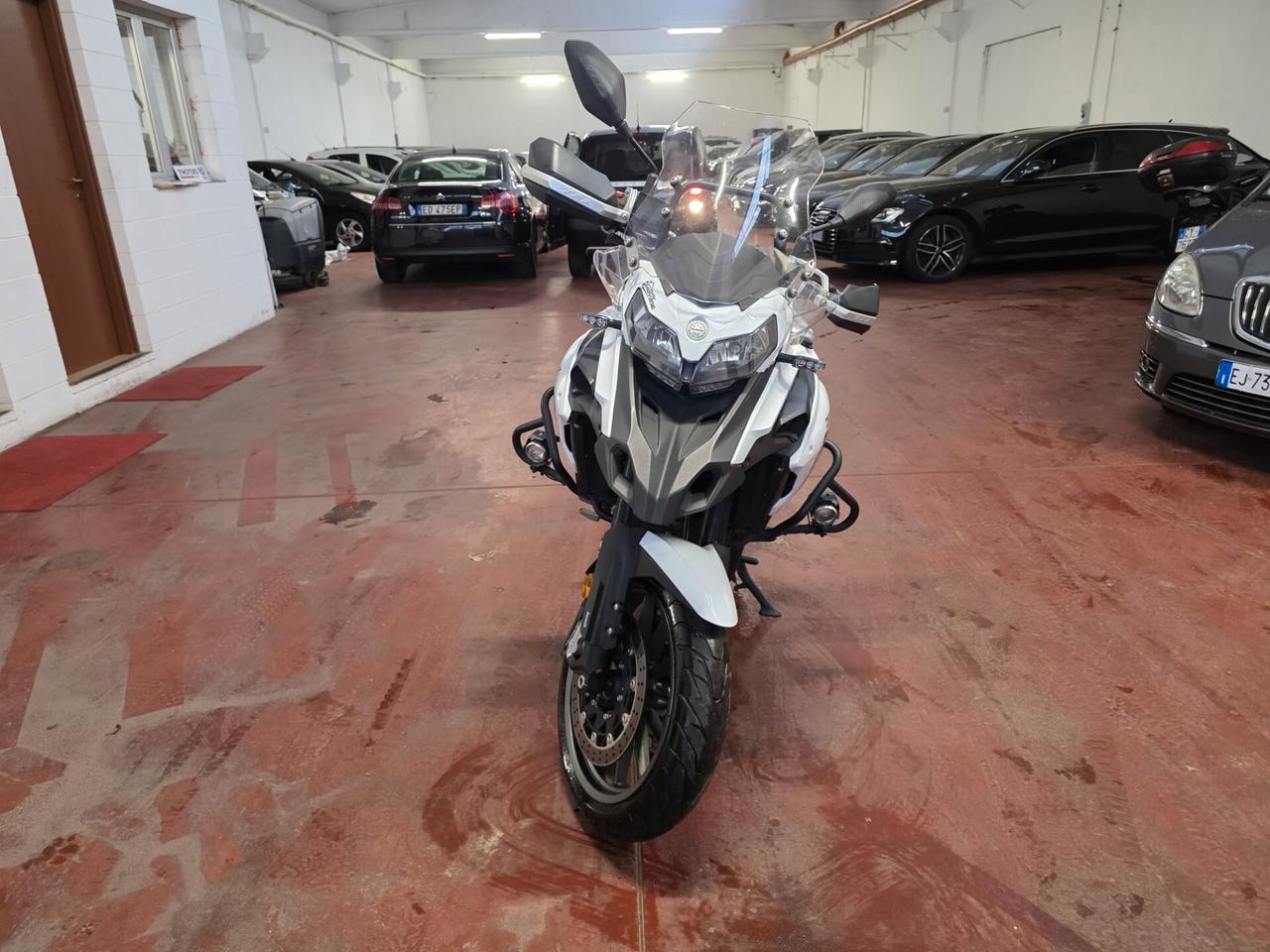 Benelli TRK 502