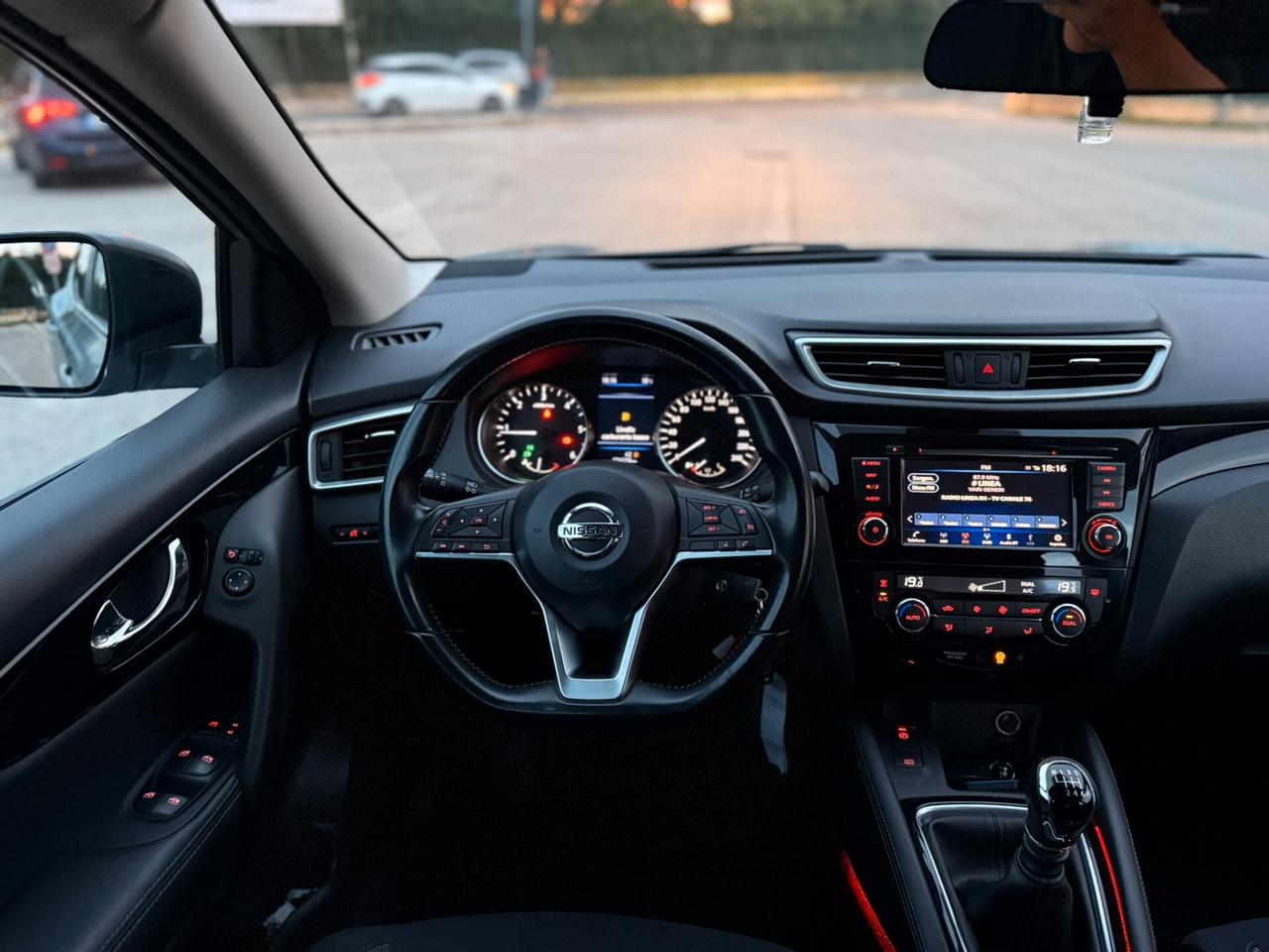 Nissan Qashqai 1.5 dCi 115 CV Tekna Garanzia 12 mesi
