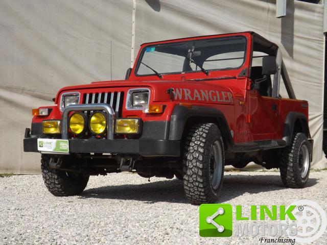 JEEP Wrangler 2.5 Laredo in ordine di carrozzeria e meccanica