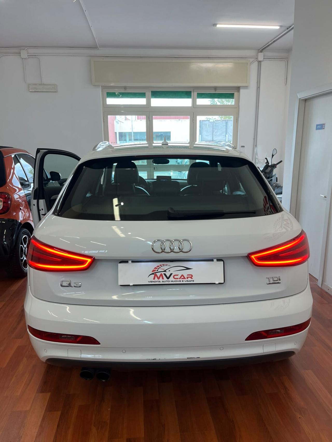 Audi Q3 2.0 TDI 177 CV quattro S tronic Line Edition