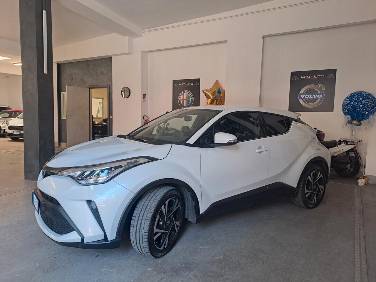 Toyota C-HR 2.0 Hybrid E-CVT Morebusiness CV 184