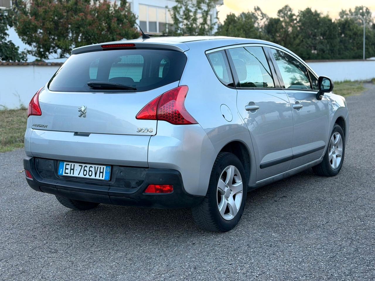 Peugeot 3008 1.6 HDi 112CV Automatico