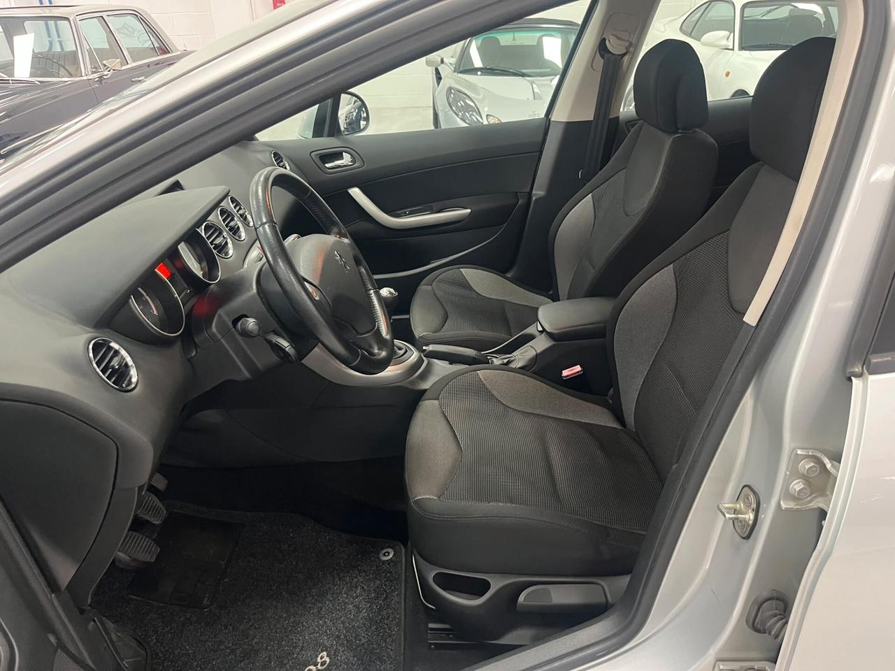 Peugeot 308 5p 1.6 16v