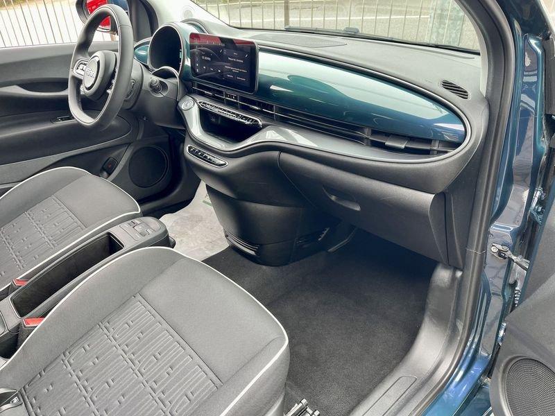 FIAT 500 e 42 kWh - AZIENDALE