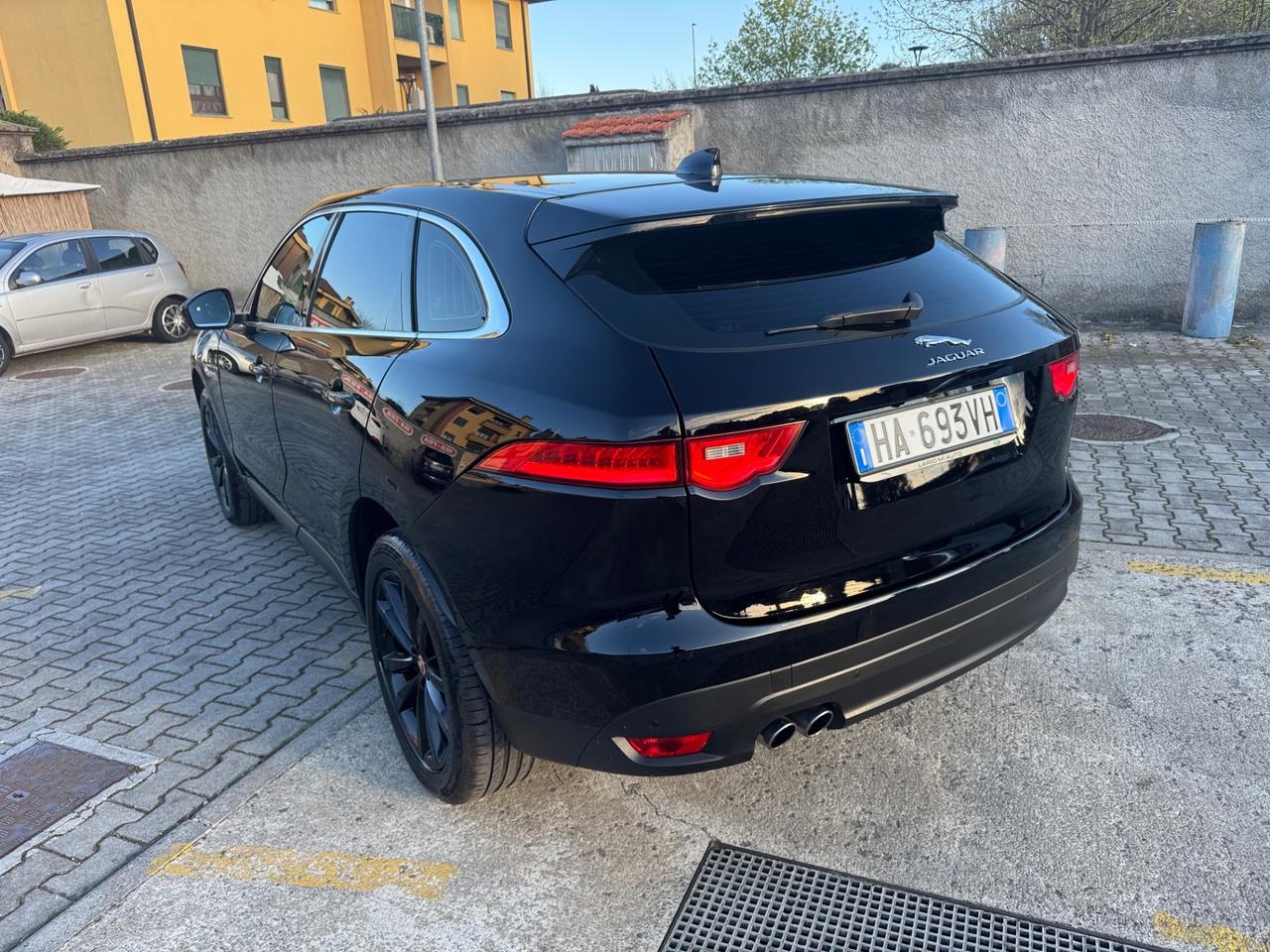 Jaguar F-Pace 2.0 D 180 CV 4x4 Euro 6b